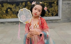 我在爱在深夜截取了一段小视频